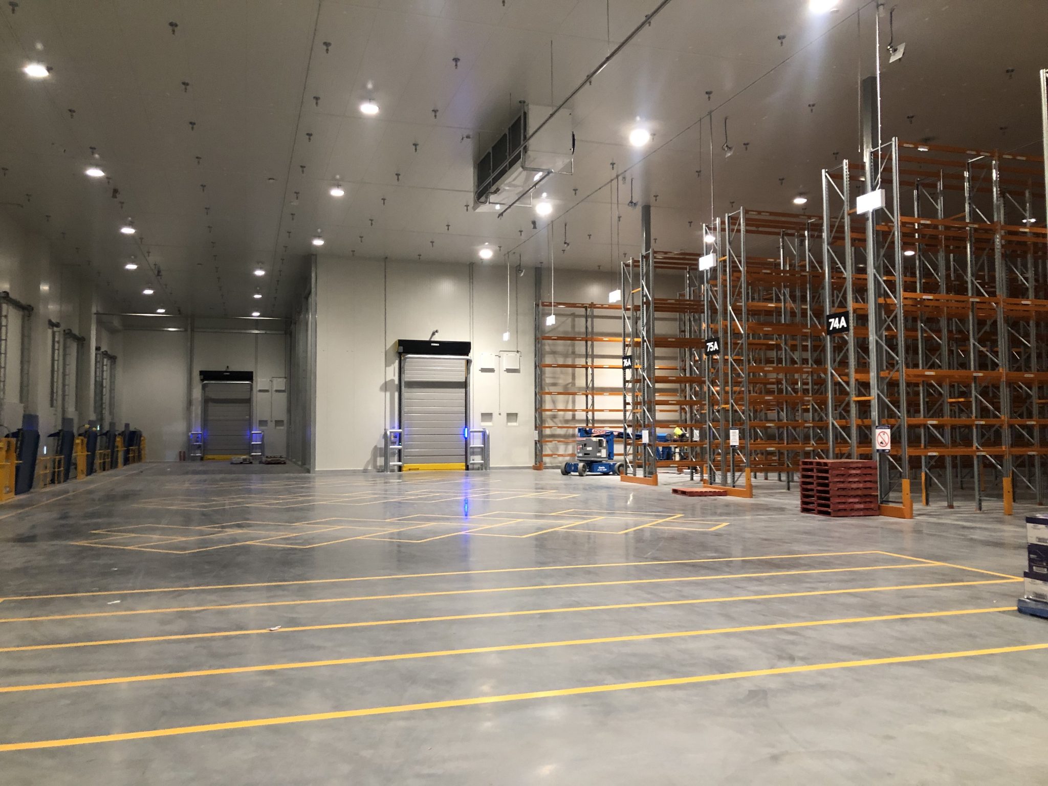 Case Study: XFLAM Panel System for Drakes Supermarkets Distribution Centre, Adelaide